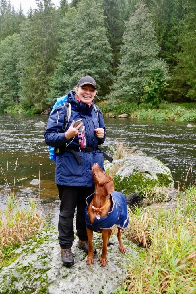 Elfi und Nala am Schwarzen Regen