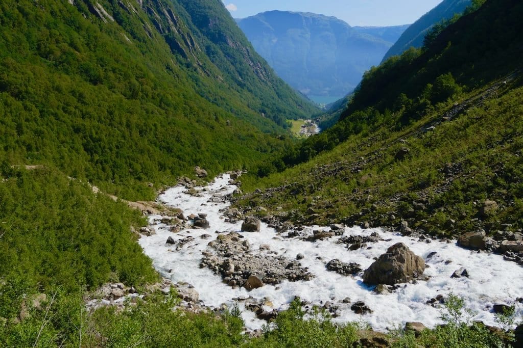 Eine spektakuläre Aussicht hinunter ins Tal