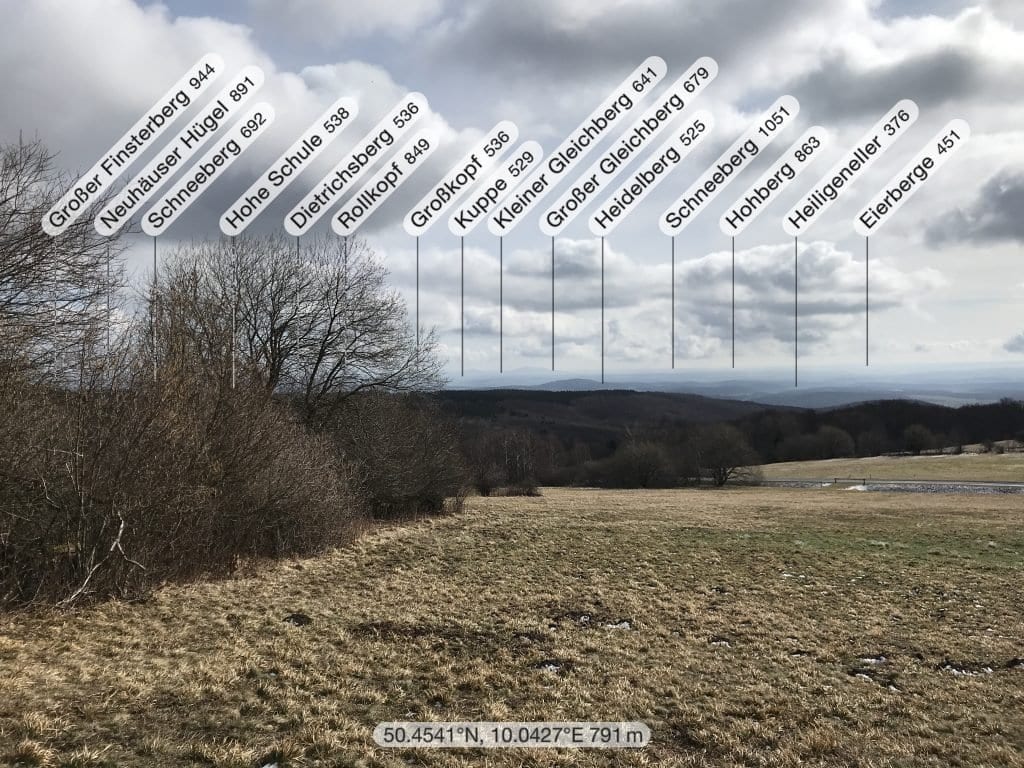 Die Peakfinder-App identifiziert jeden HĂŒgel auf unserer Wanderung